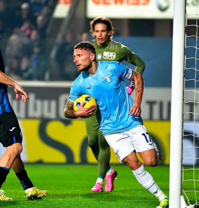 对阵狼队的 对阵狼队的