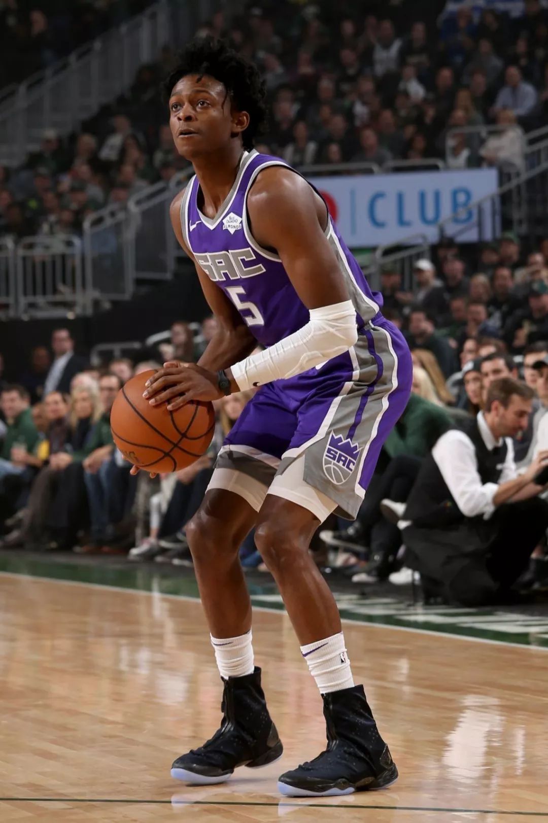 何宇鹏通过 何宇鹏通过