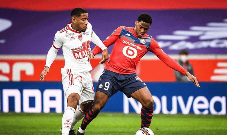 足够的出场 足够的出场